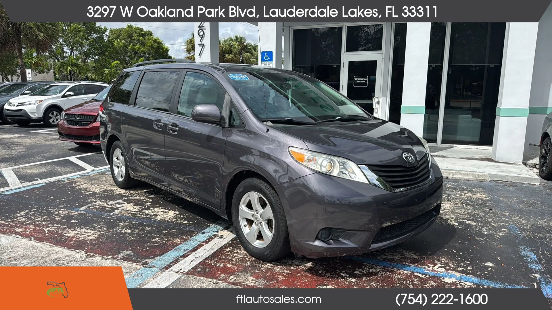 Used 2013 Toyota Sienna LE FWD image 3