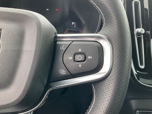 Used 2021 Volvo XC40 P8 Recharge AWD/4WD image 45