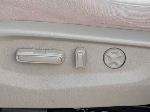 Used 2024 Honda Odyssey EX image 16