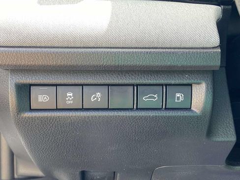 Used 2025 Toyota Camry LE w/ Convenience Package FWD image 29