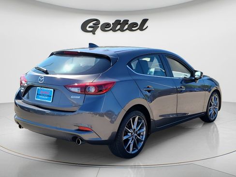Used 2018 MAZDA MAZDA3 Grand Touring w/ Premium Equipment Package FWD image 5