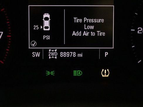 Used 2021 Chevrolet TrailBlazer LT w/ Convenience Package image 28