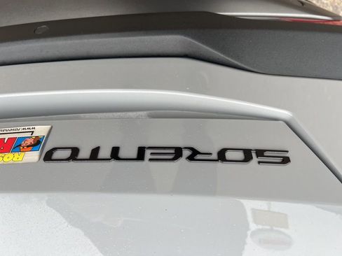 Certified 2025 Kia Sorento X-Line EX image 33