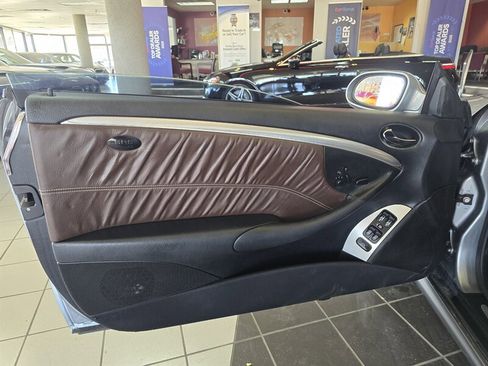 Used 2009 Mercedes-Benz CLK 350 Coupe image 7