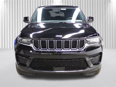 New 2025 Jeep Grand Cherokee Laredo X w/ Luxury Tech Group I image 39