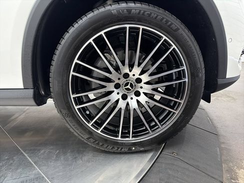 Certified 2026 Mercedes-Benz GLC 300 image 10