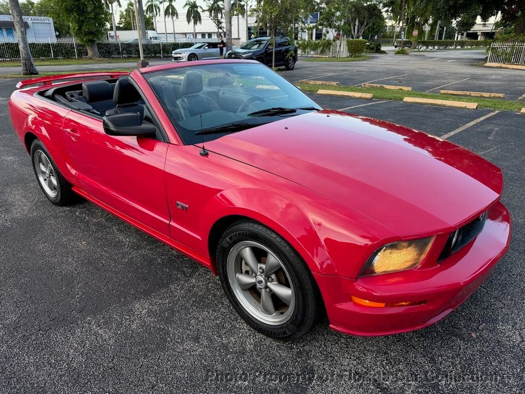 Used 2006 Ford Mustang GT Premium RWD image 2