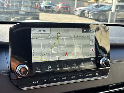 Used 2024 Mitsubishi Outlander FWD image 23