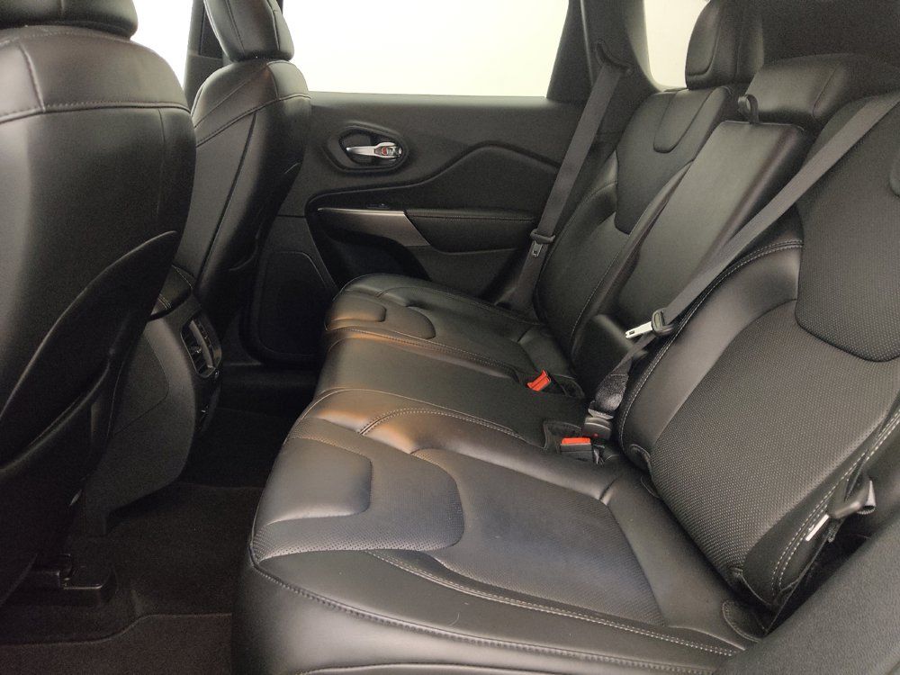 Used 2020 Jeep Cherokee Limited AWD/4WD image 18