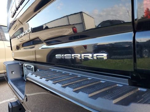 Used 2025 GMC Sierra 3500 Denali w/ Denali Reserve Package AWD/4WD image 7