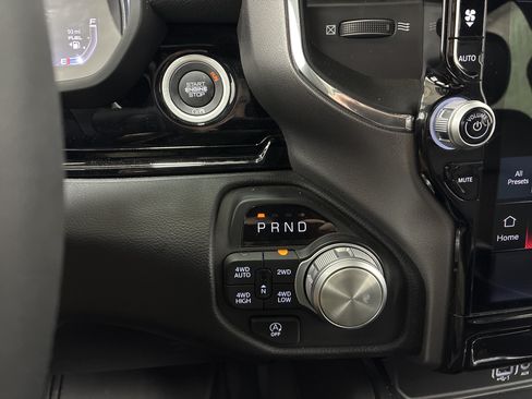 Certified 2025 RAM 1500 Laramie AWD/4WD image 22
