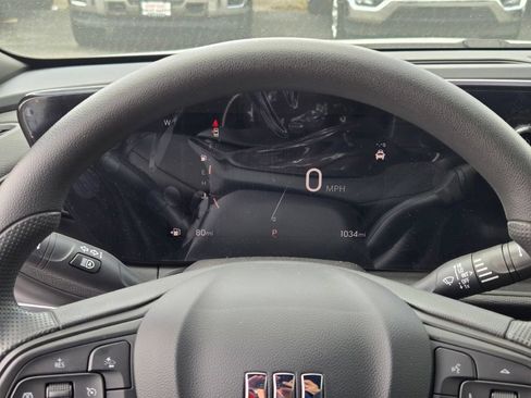 Used 2026 Buick Envista Preferred FWD image 41