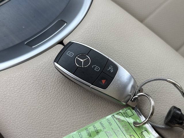 Used 2021 Mercedes-Benz GLC 300 image 28