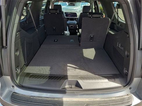 New 2025 Chevrolet Suburban LT w/ Comfort Package image 22
