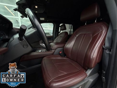 Used 2024 Ford Expedition Max Limited RWD image 4