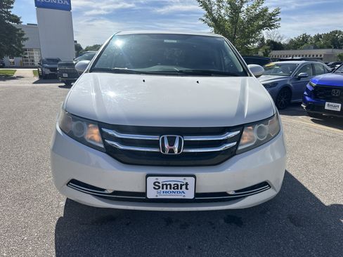 Used 2016 Honda Odyssey SE image 8