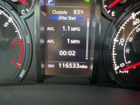 Used 2020 Toyota 4Runner SR5 Premium RWD image 3