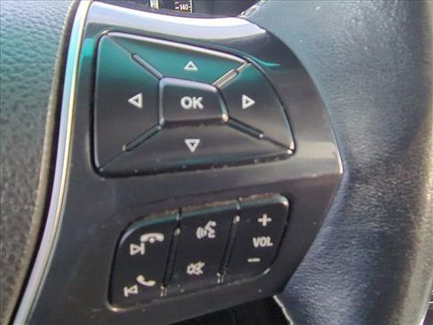 Used 2016 Ford Explorer Platinum image 11