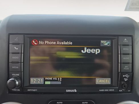 Used 2016 Jeep Wrangler Unlimited Sahara w/ Dual Top Group AWD/4WD image 21
