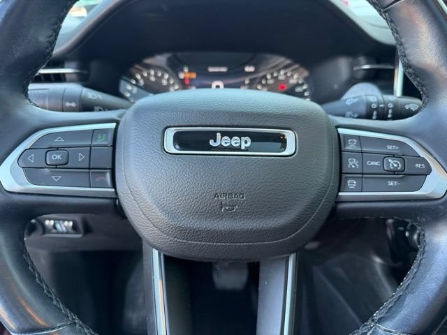 Used 2022 Jeep Compass Latitude w/ Sun and Sound Group AWD/4WD image 21