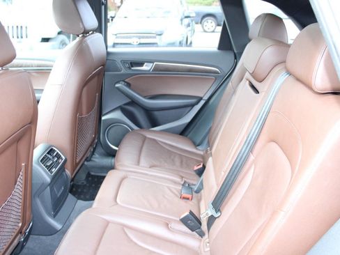 Used 2016 Audi Q5 2.0T Premium Plus w/ Technology Package image 21