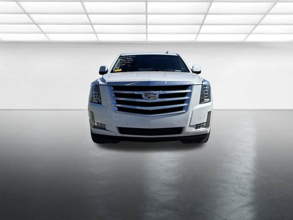 Used 2019 Cadillac Escalade Luxury AWD/4WD image 9
