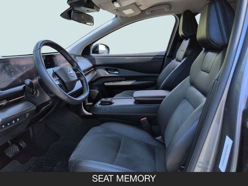 Used 2023 Nissan Ariya AWD image 14