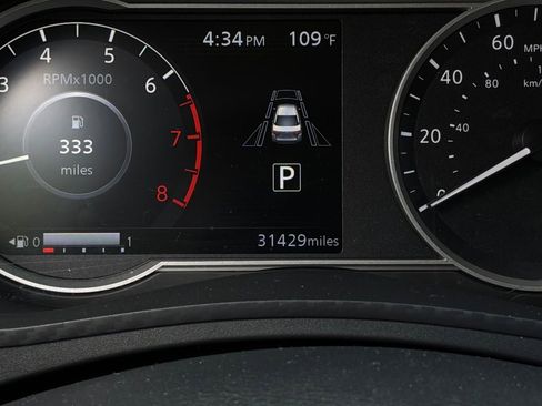 Used 2025 Nissan Versa SV FWD image 33