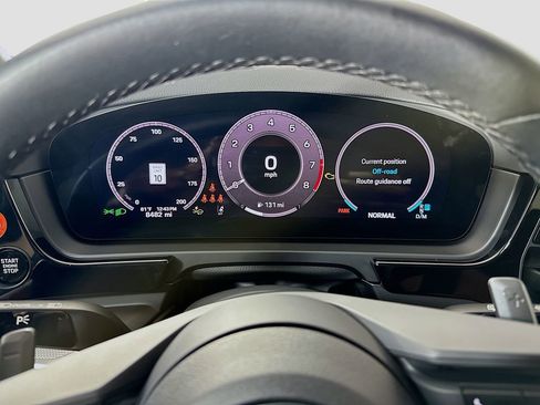 Certified 2025 Porsche Cayenne S AWD/4WD image 13