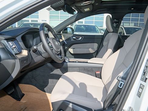 New 2026 Volvo XC60 B5 Plus w/ Protection Package Premier image 17