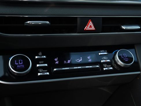 Used 2022 Hyundai Sonata Limited FWD image 29
