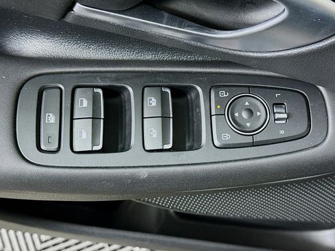 Used 2025 Hyundai Sonata SEL FWD image 15