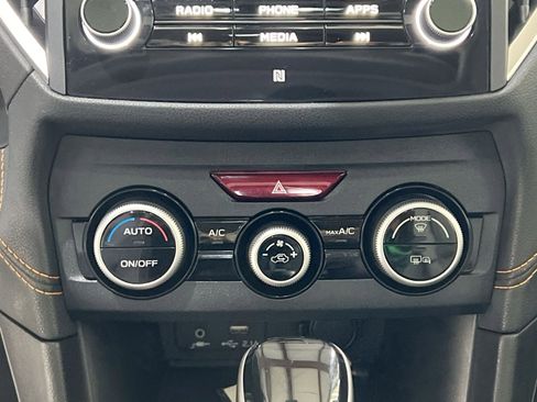 Used 2023 Subaru Crosstrek 2.5i Limited w/ Moonroof Package image 19