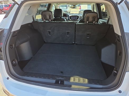 Used 2020 GMC Terrain SLT image 8