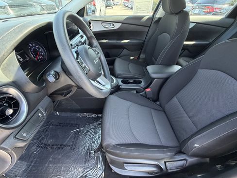 Certified 2023 Kia Forte LXS FWD image 15