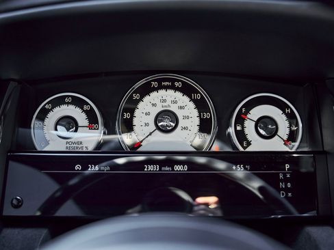 Used 2015 Rolls-Royce Wraith image 53