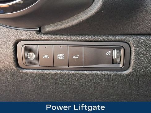 Used 2025 Chevrolet Equinox EV RS w/ Convenience Package II AWD/4WD image 9