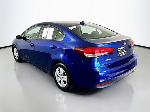 Used 2018 Kia Forte LX image 5