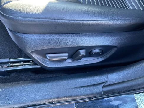 Certified 2023 Toyota Camry SE image 4