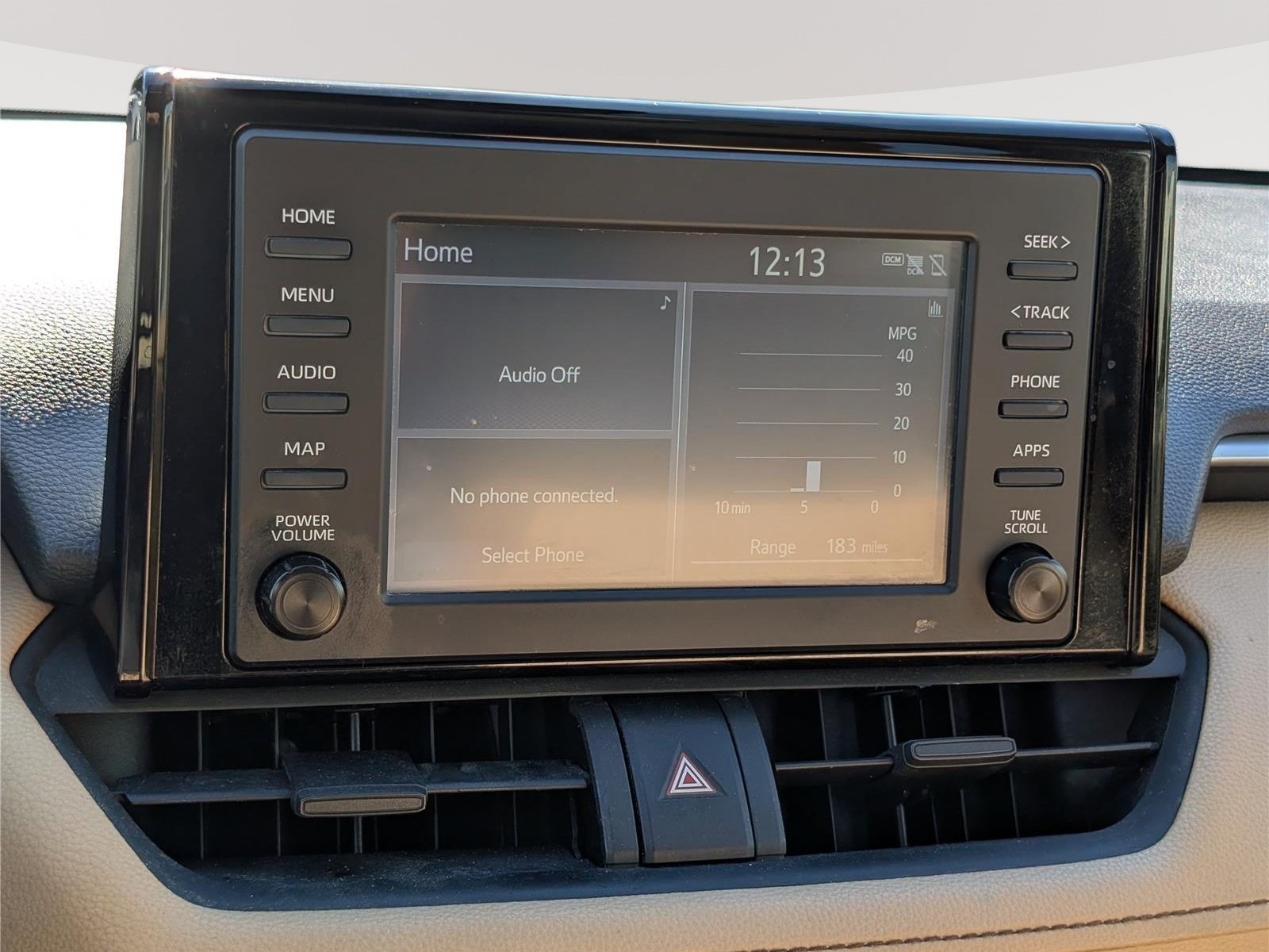 Used 2019 Toyota RAV4 LE w/ Carpet Mat Package AWD/4WD image 25