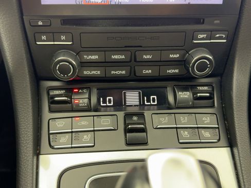 Used 2018 Porsche 911 Carrera S image 18