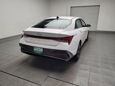 Used 2025 Hyundai Elantra SEL image 7