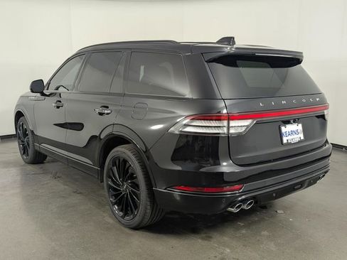 Used 2025 Lincoln Aviator Reserve w/ Equipment Group 201A image 6