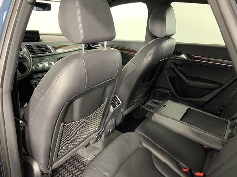 Used 2017 Audi Q3 2.0T Prestige w/ Prestige Package image 31