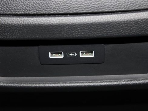 Used 2023 Honda Pilot LX image 31