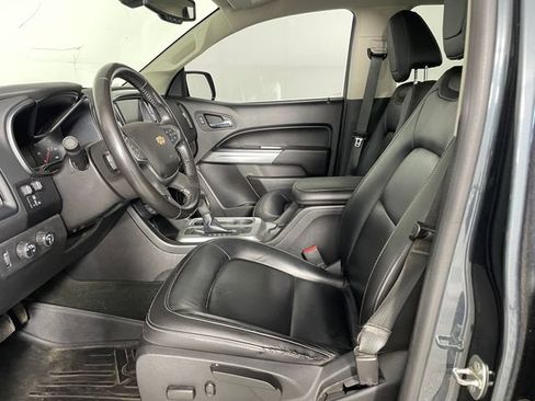 Used 2018 Chevrolet Colorado ZR2 w/ ZR2 Dusk Special Edition AWD/4WD image 2