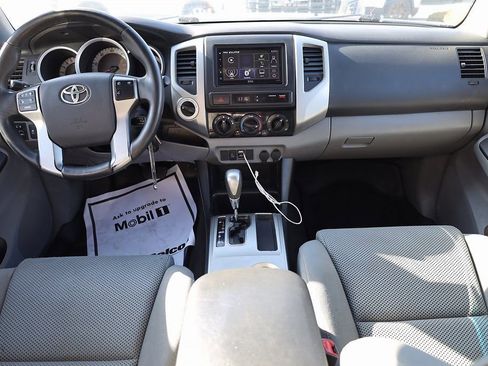 Used 2012 Toyota Tacoma 4x4 Double Cab w/ TRD Off-Road Pkg image 19