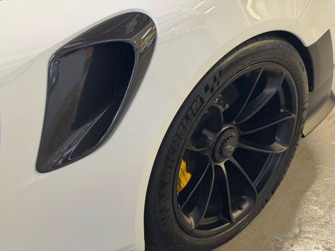 Used 2018 Porsche 911 GT2 RS RWD image 19