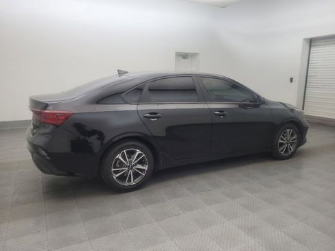 Used 2023 Kia Forte LXS w/ LXS Technology Package FWD image 10