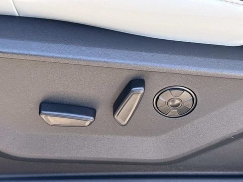 New 2026 Ford Expedition Max Platinum w/ Platinum Ultimate Package AWD/4WD image 25